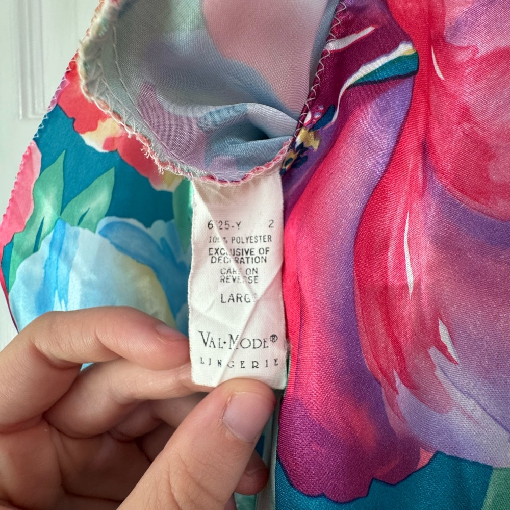 Val Mode Bright Floral Nightgown Size L - Picture 4 of 6